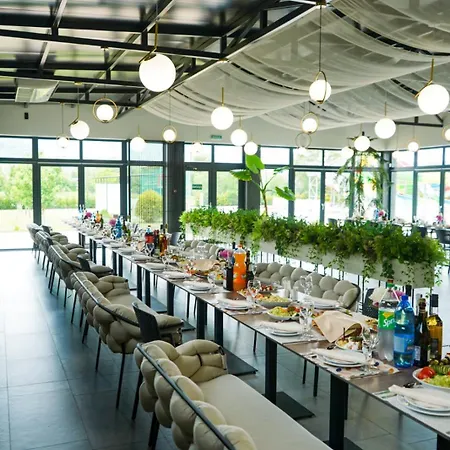 酒店 Tulipan Aquapark Vyshkove