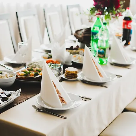 Tulipan Aquapark 호텔 Vyshkove