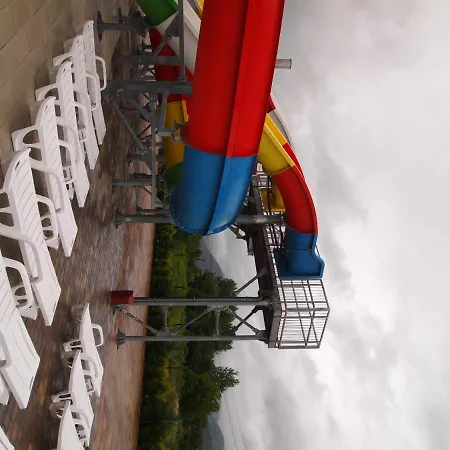 Tulipan Aquapark 酒店 3*