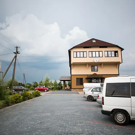 Tulipan Aquapark 酒店